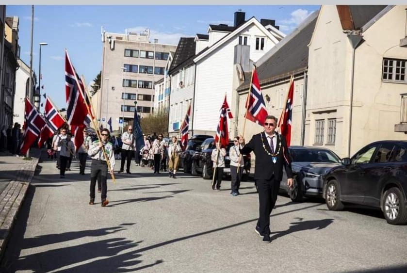 Koselig Leilighet I Narvik Sentrum 5 Soveplasser Gratis Parkering Og Gratis Internett Luaran gambar